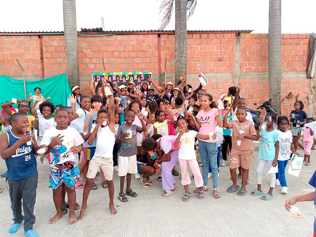 Niños y jóvenes fortalecen su aprendizaje en Villa Rica Niños y jóvenes fortalecen su aprendizaje en Villa Rica