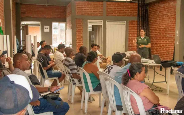 Comunidad analiza proyectos esenciales en Miranda