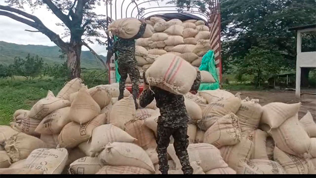 Ejército frustra secuestro y hurto de tractocamiones con café en Mercaderes Ejército frustra secuestro y hurto de tractocamiones con café en Mercaderes