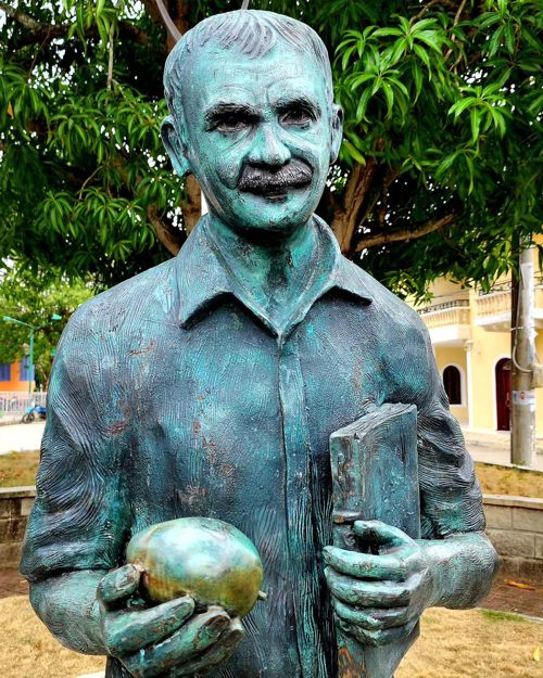 80.0 aniversario del poeta Raúl Gómez Jatin