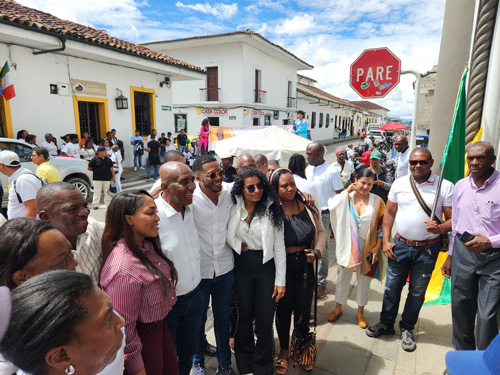 Arnulfo Mostacilla oficializa su candidatura a la Cámara