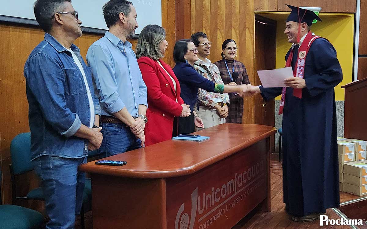 Firmantes de paz se forman en negocios en Popayán