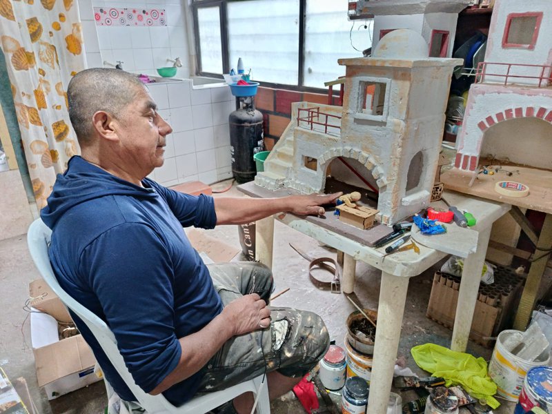 Las manos prodigiosas de un artesano