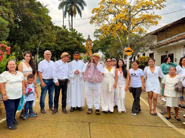 Llamado a la paz desde Caloto: comunidades marchan por la vida y la niñez Llamado a la paz desde Caloto: comunidades marchan por la vida y la niñez