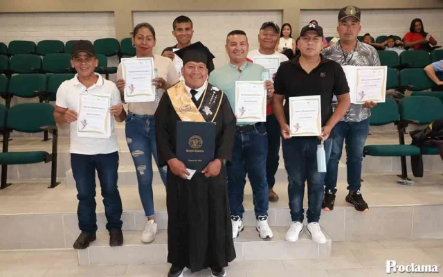 Bachillerato para firmantes de paz en Miranda