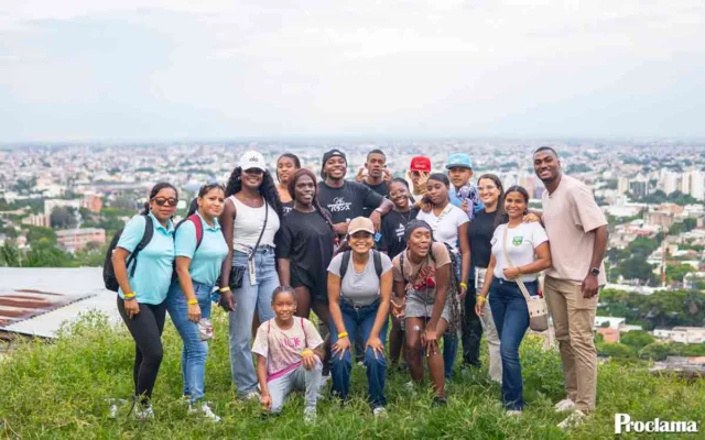 Jóvenes de Quilichao estudian experiencias comunitarias en Siloé