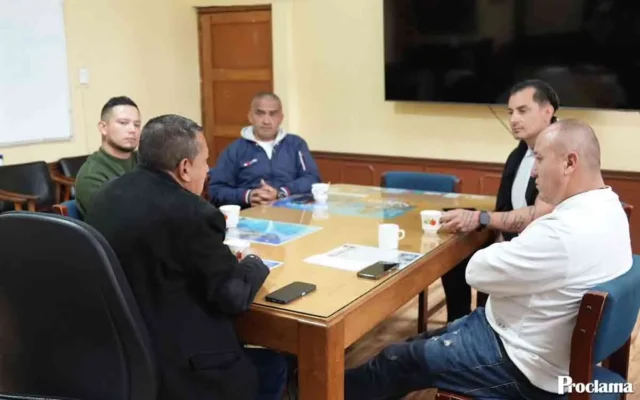 Silvia recibe a referentes del fútbol femenino para fortalecer procesos locales