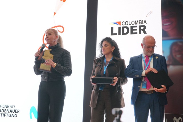 Valle del Cauca: primer lugar en el Reto Nacional por la Educación de Colombia Líder Valle del Cauca: primer lugar en el Reto Nacional por la Educación de Colombia Líder